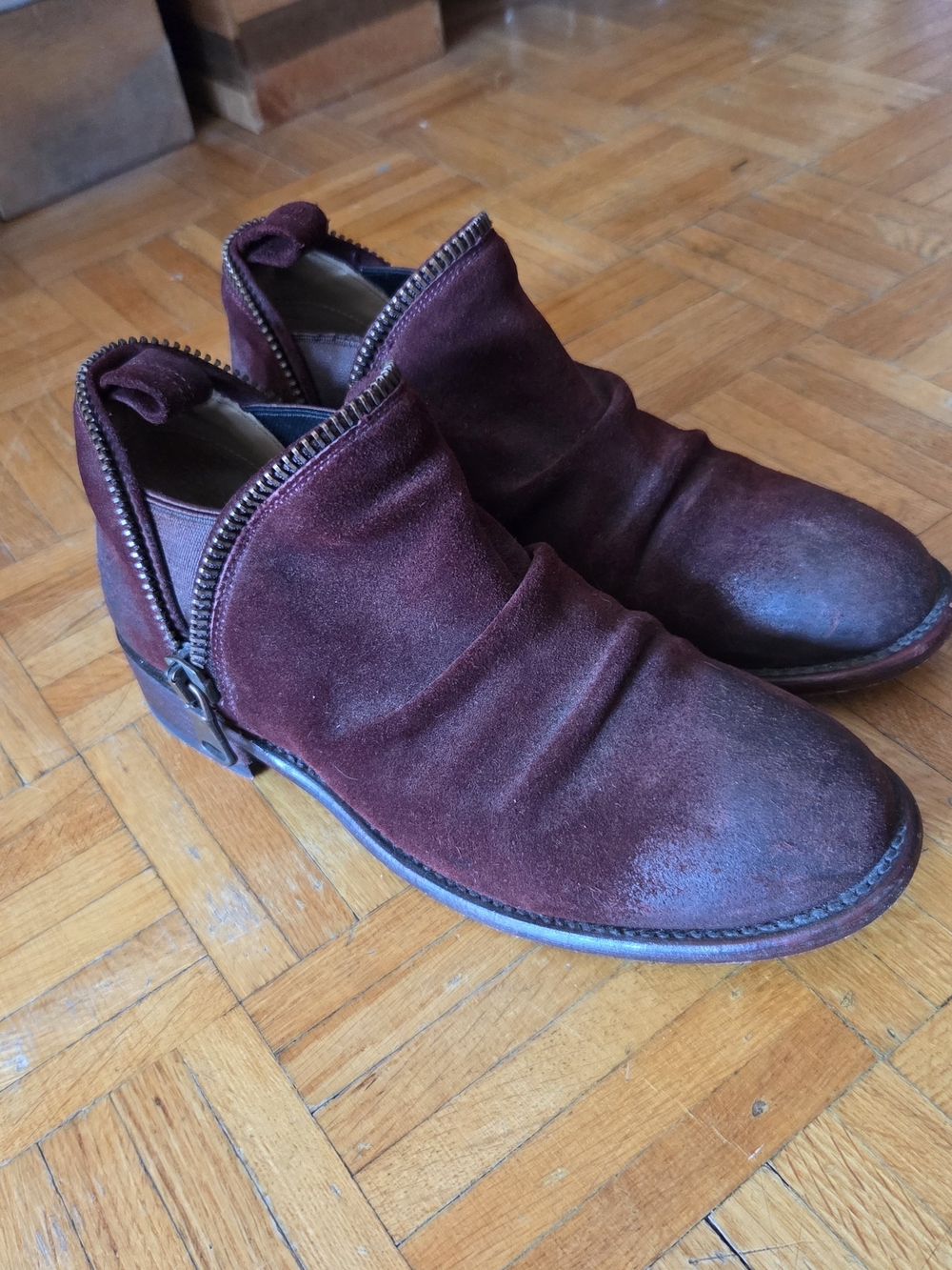 John Fluevog Burgundy Suede Zip-Top Ankle Shoe - Picture 2 of 6